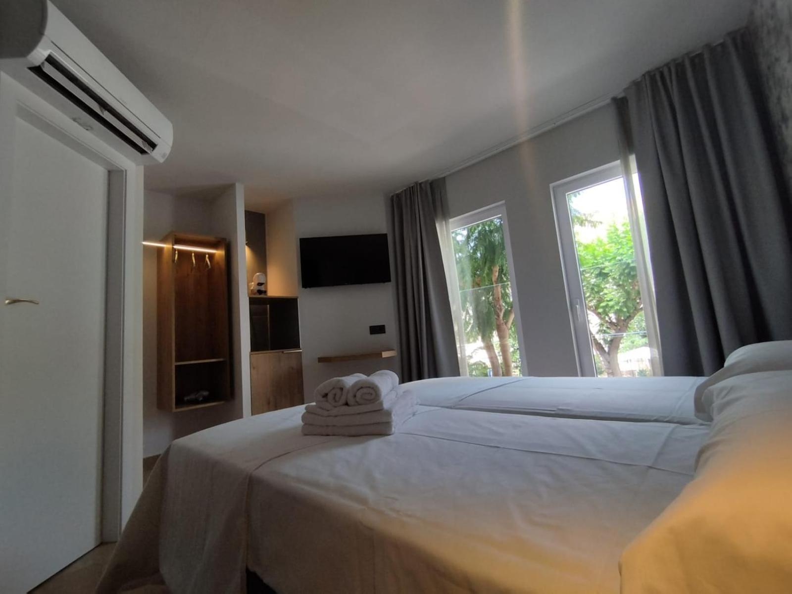 Plaza Rooms Totana Exterior foto